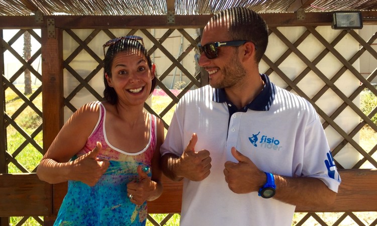 Magda Nóbrega, da Iodo Surfing Gear; e Filipe Costa, da Fisiorider, os rostos de uma nova parceria algarvia (®PauloMarcelino)