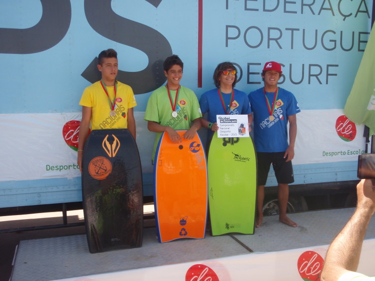 Pódio Bodyboard, com Ricardo Mendonça (3º), à esquerda (®raquelgoncalves)