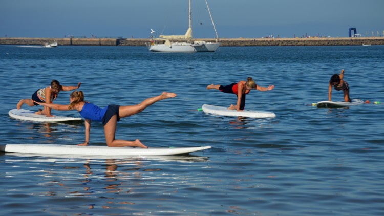 Equilíbrio é uma mais-valia resultante da prática de Paddle-Yoga (®PauloMarcelino)
