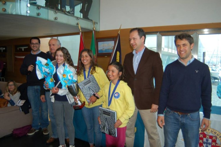 Girls Podium with Beatriz Gago and Beatriz Cintra from the Algarve in yellow (®FPV)