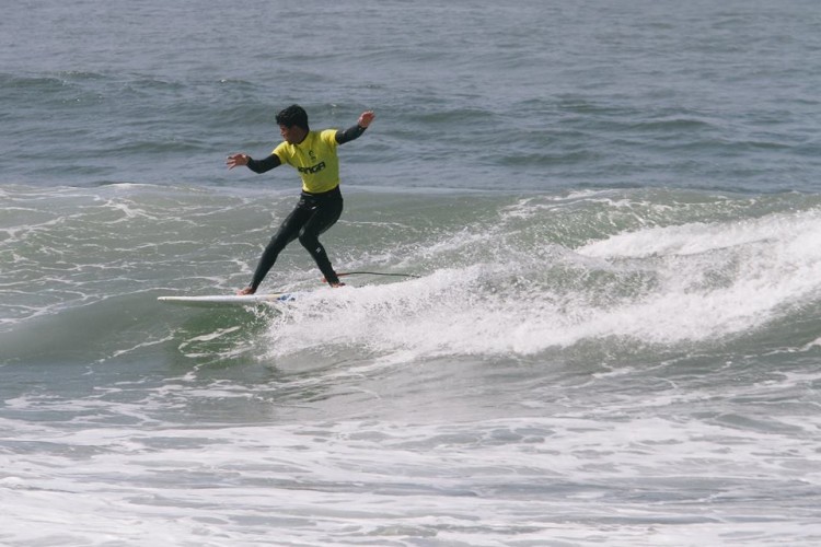 Bruno Gregório foi 2º em Longboard Júnior. O campeão regional Sub-18 'shortboard' ainda foi ao Bodyboard e foi o surfista que mais pontuou para o Portimão Surf Clube (®ABFM) 