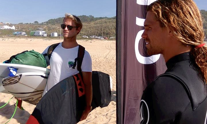 Marlon Lipke, à esquerda, a chegar à Praia do Norte; e Alex Botelho, à direita, representaram o Algarve na Nazaré (®JoaoBrekBracourt)